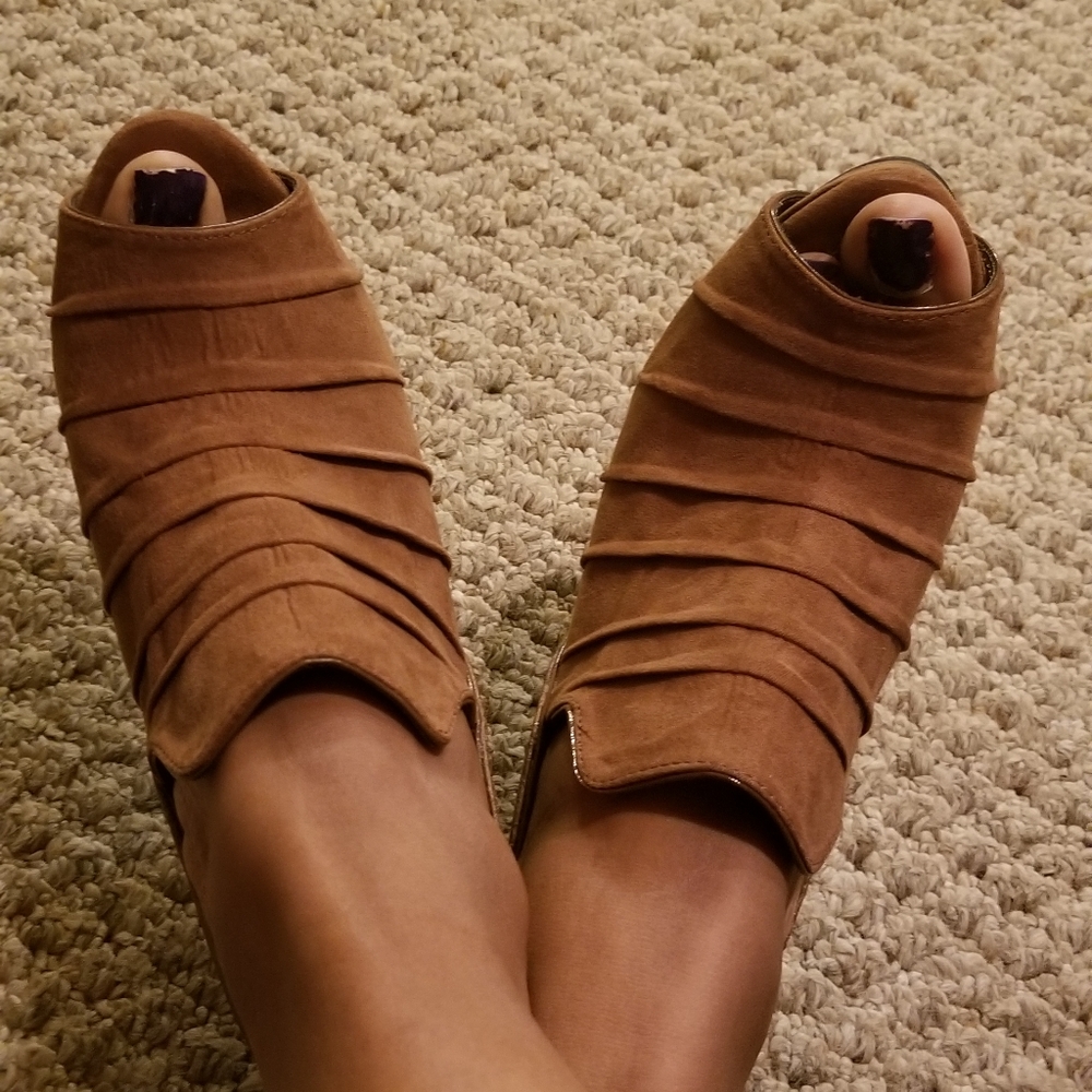 Booties - Picture 4 of 4